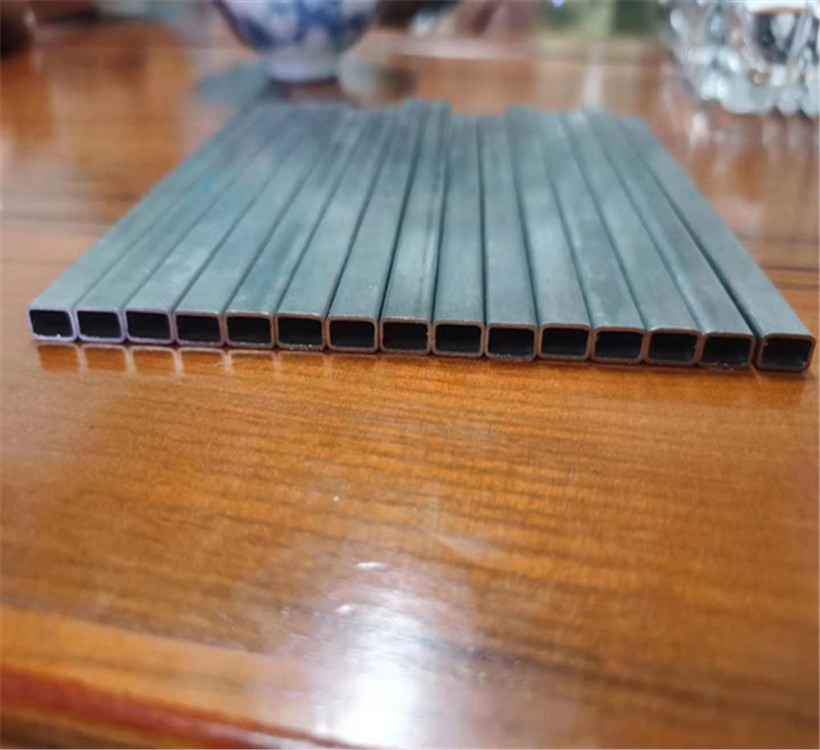 1-2004241119413b.jpg 1-2004241119413b.jpg